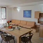 Сasa de vacaciones ема - Ema *