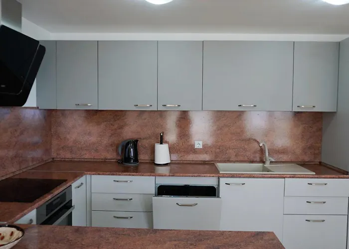 Dom wakacyjny ема - Ema Bałczik